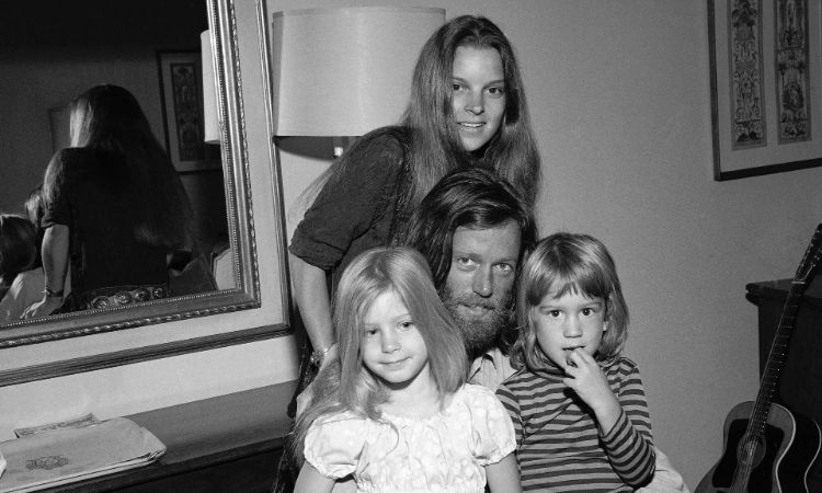 An old picture of parents, Susan Brewer and Peter Fonda with their children, Bridget Fonda and Justin Fonda.